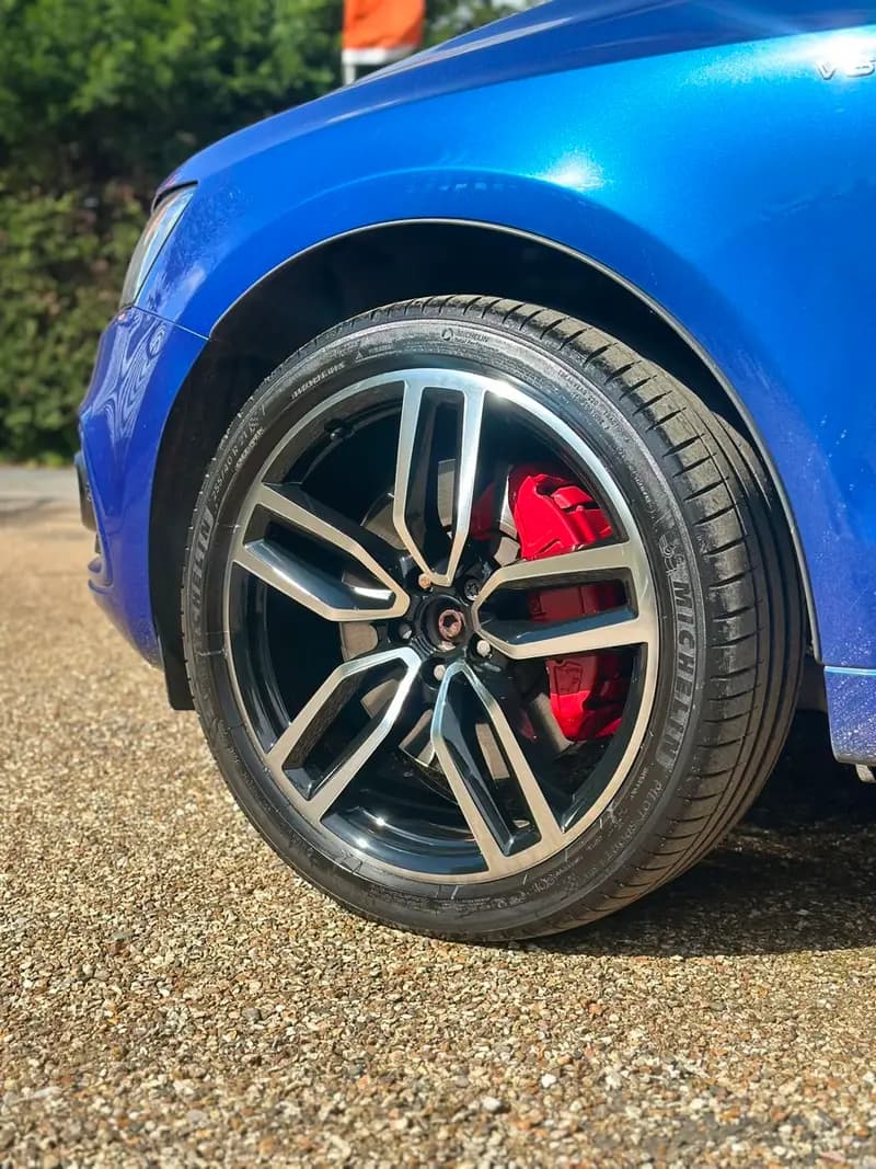 Powder coated alloy wheel set refinished by Dimonty Alloys